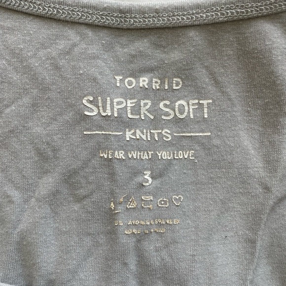 Gray Torrid tunic - Picture 2 of 2